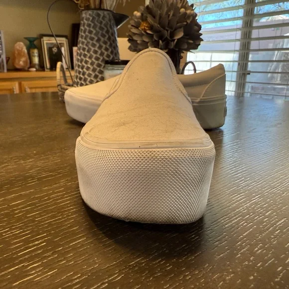Vans Classic White Slip-On Shoes - Picture 8 of 9